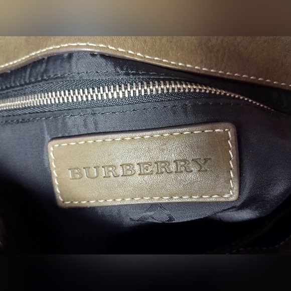 BURBERRY Large Studded Padlock Shoulder Bag - Picture 10 of 13